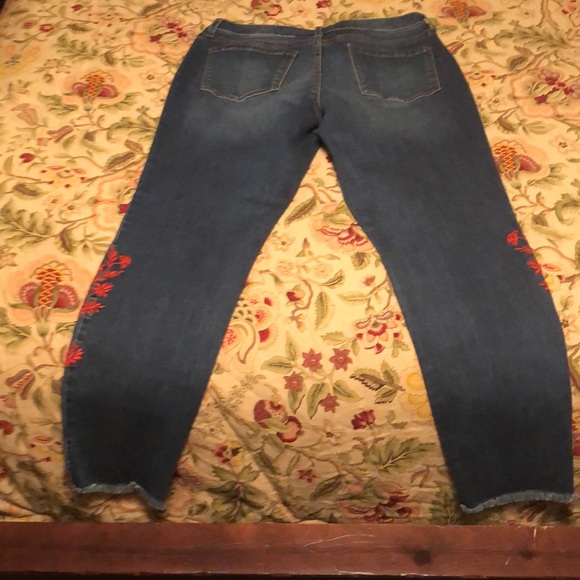 Crown & Ivy SZ 14 Skinny - Picture 5 of 6